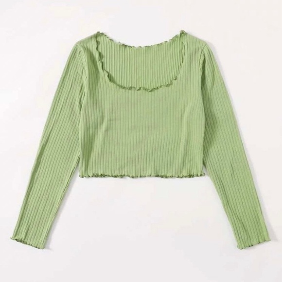 SHEIN Tops - Plus Long Sleeve Crop Top